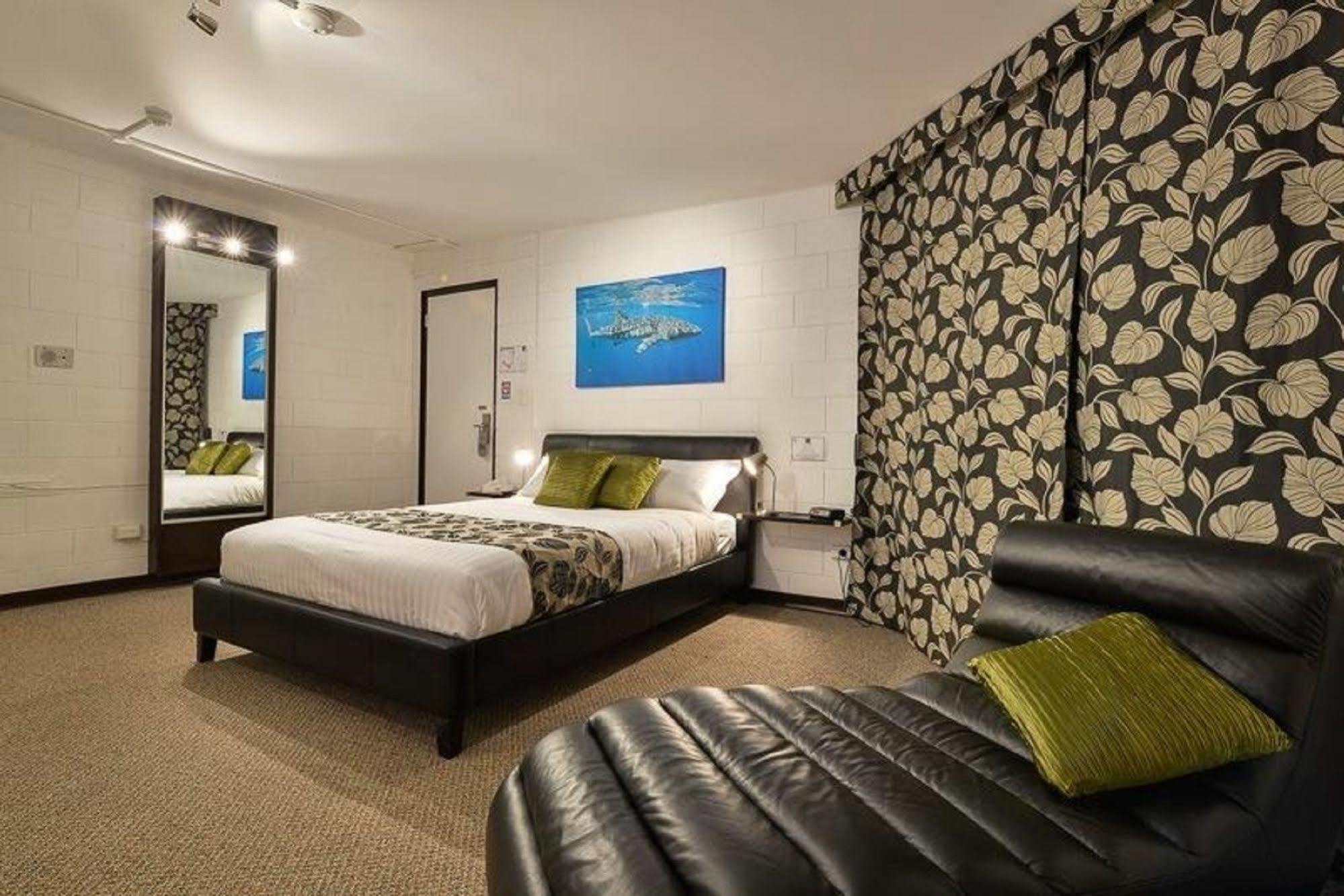 Sea Breeze Resort Exmouth Dış mekan fotoğraf