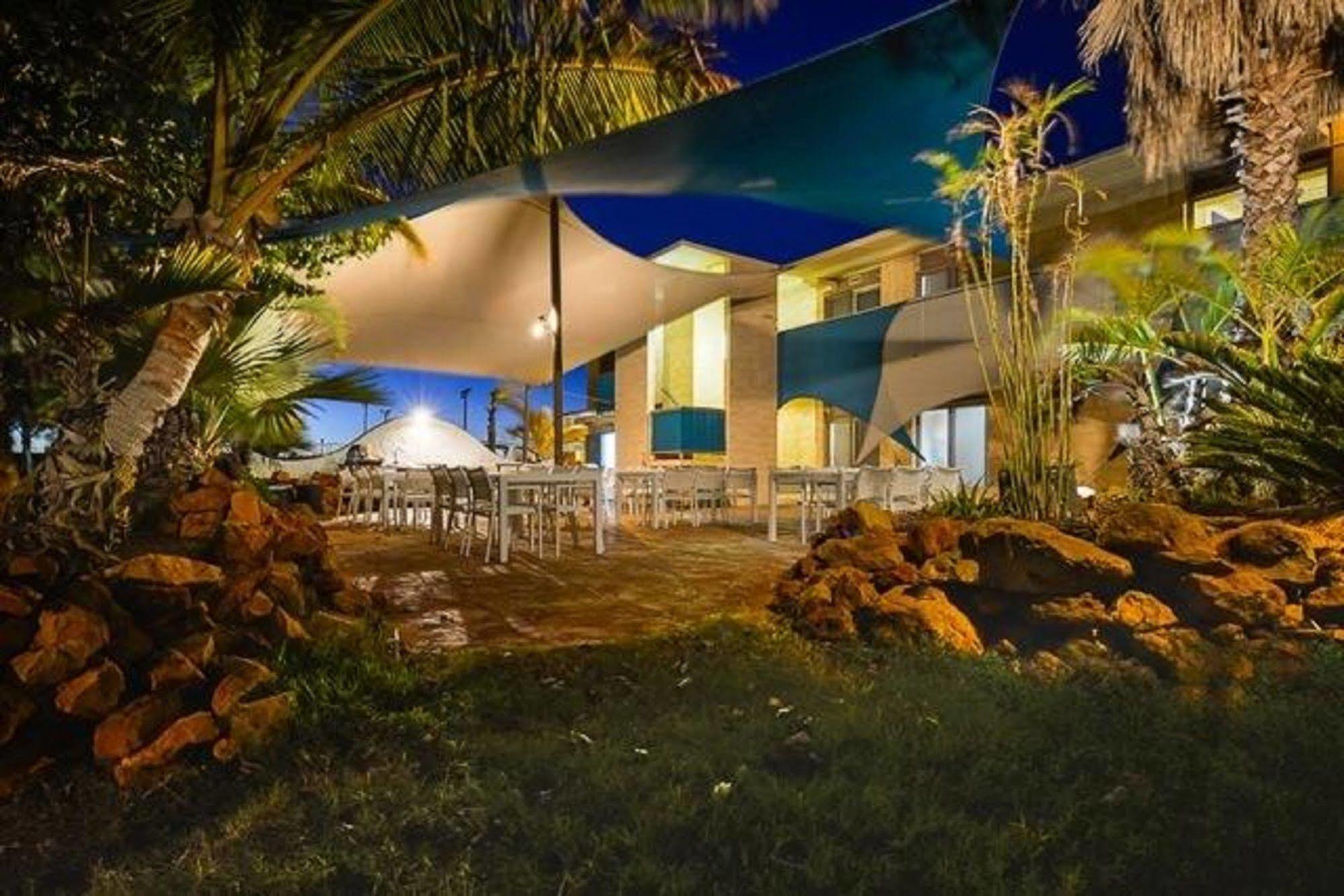 Sea Breeze Resort Exmouth Dış mekan fotoğraf