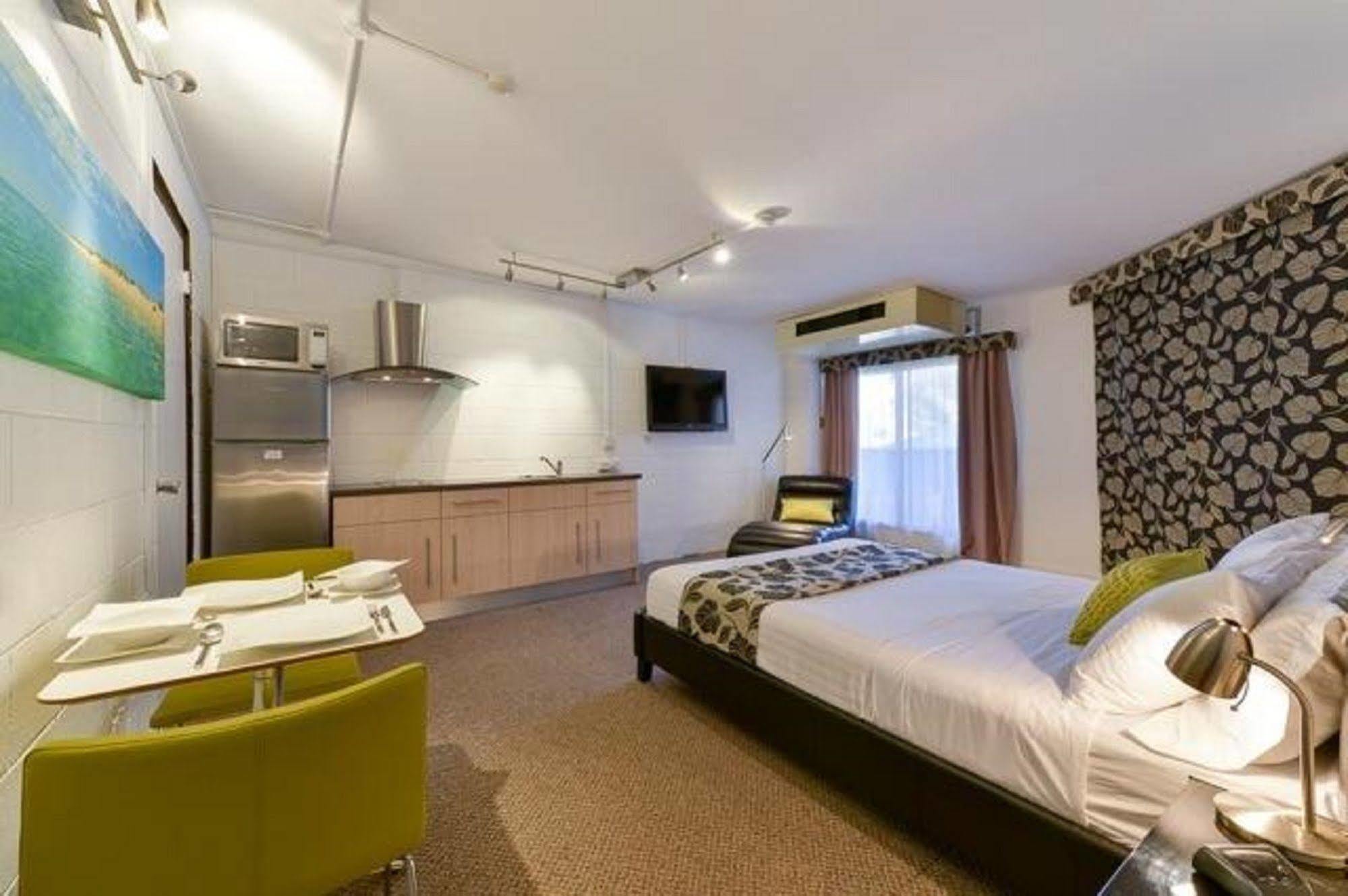Sea Breeze Resort Exmouth Dış mekan fotoğraf